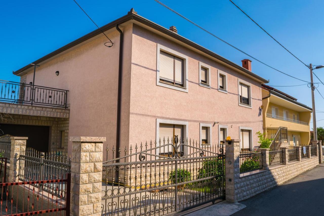 Appartement Gina à Rijeka Extérieur photo
